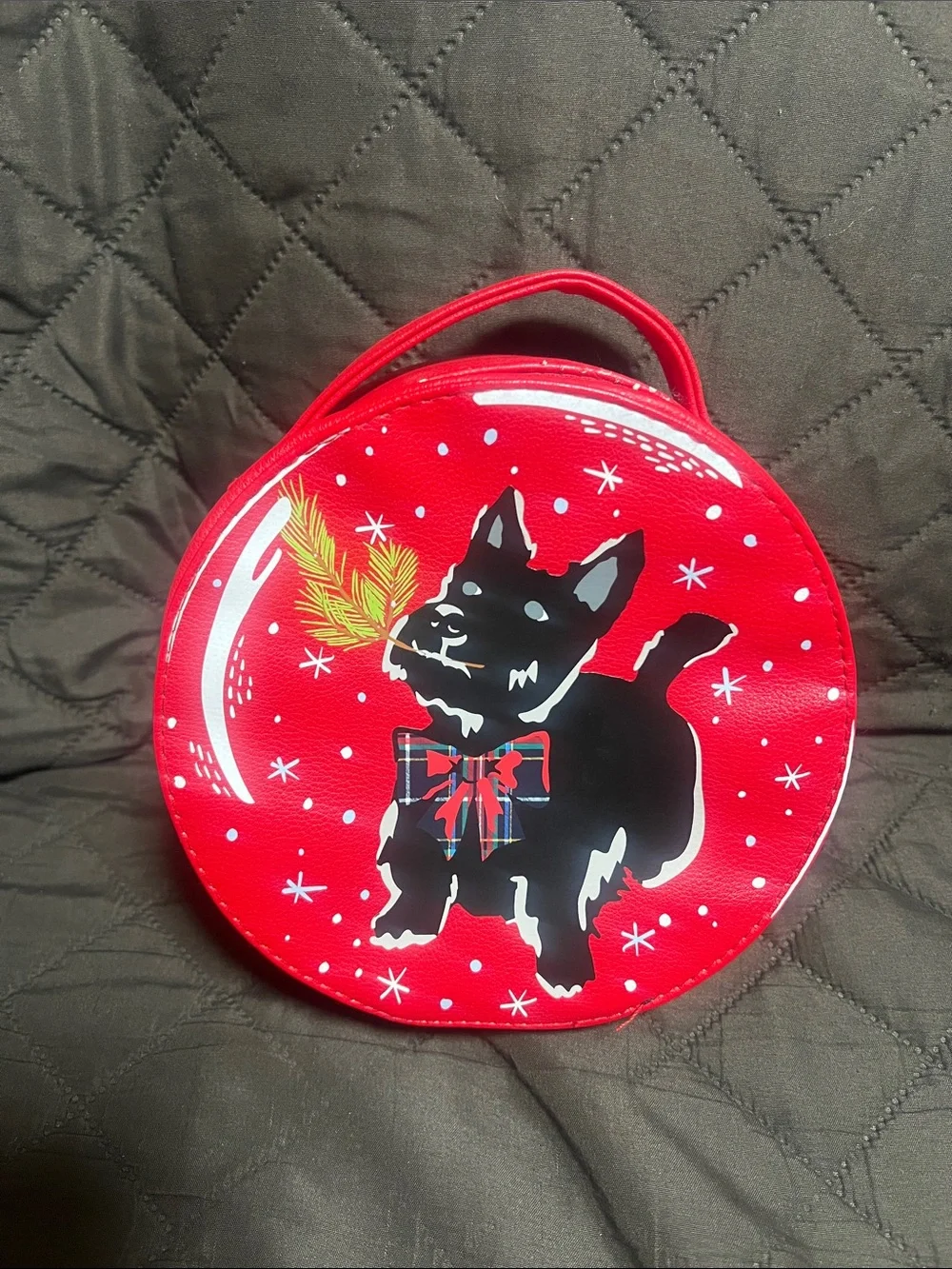 Vera Bradley Red Round Pouch with Black Scottie Dog